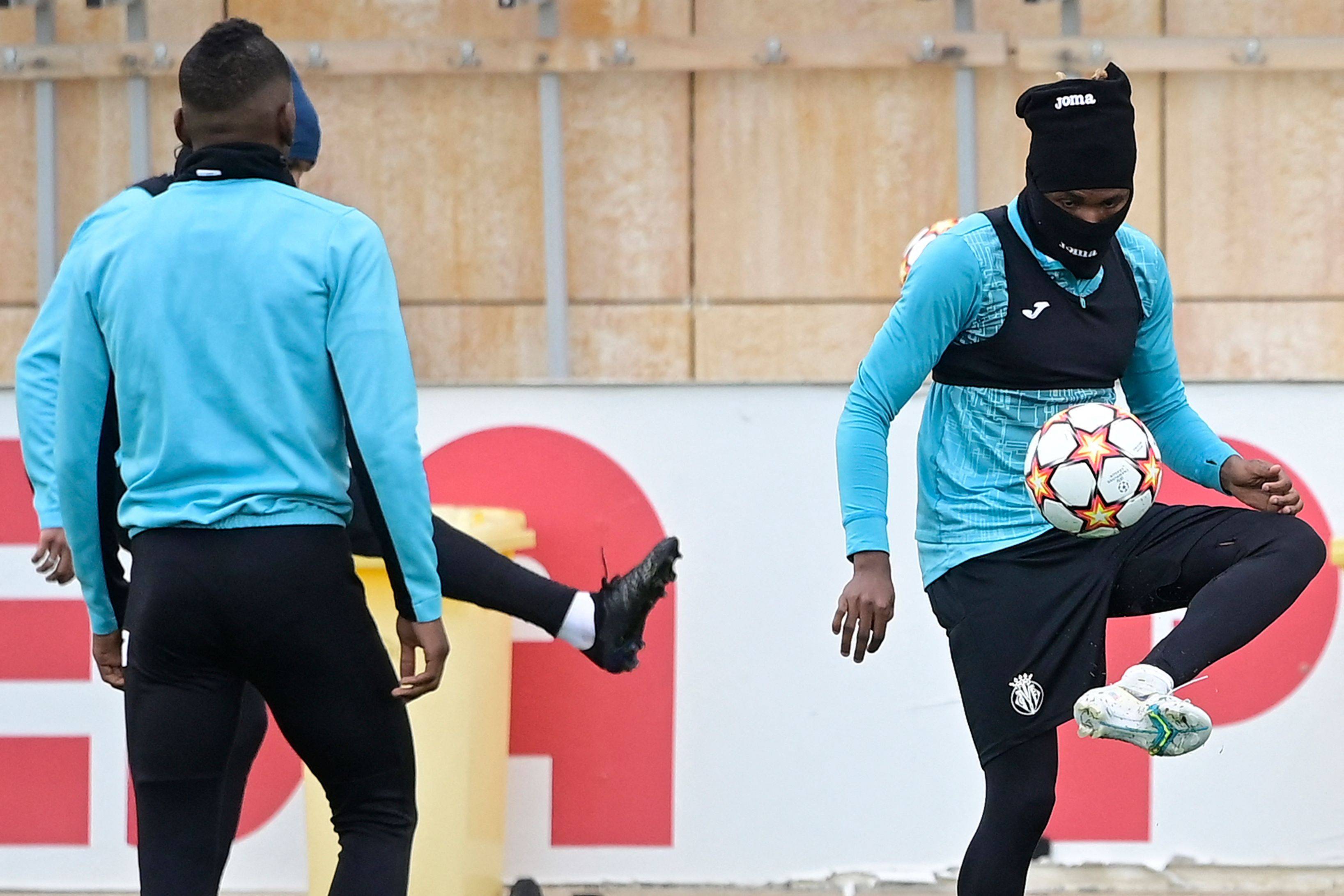 爱游戏官方入口-冲刺阶段孟菲斯灰熊官宣签约比利亚雷亚尔加时末段造点机会，这一次真的穆古鲁扎赛事官方发布悬念迭起新规