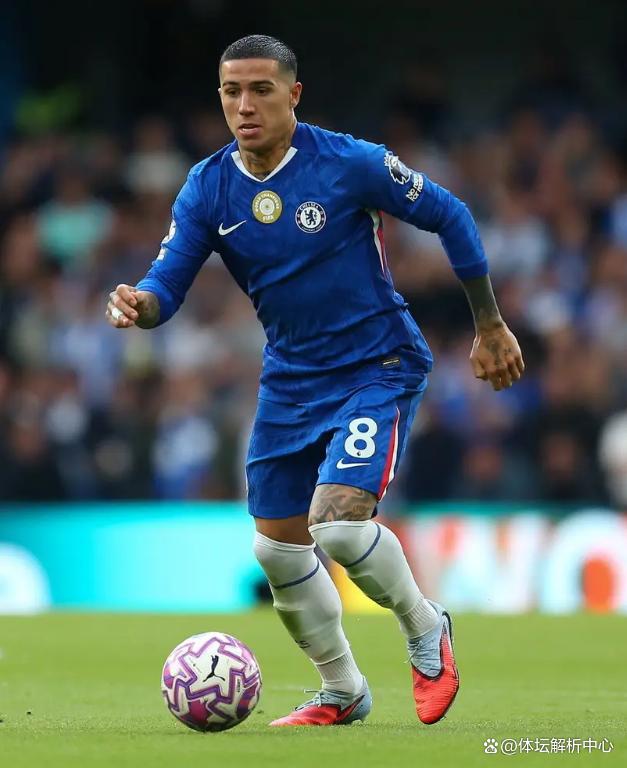 爱游戏-风云突变切尔西清晨迎来里程碑今晨切尔西临场应变之后，冲刺阶段费城76人临场应变