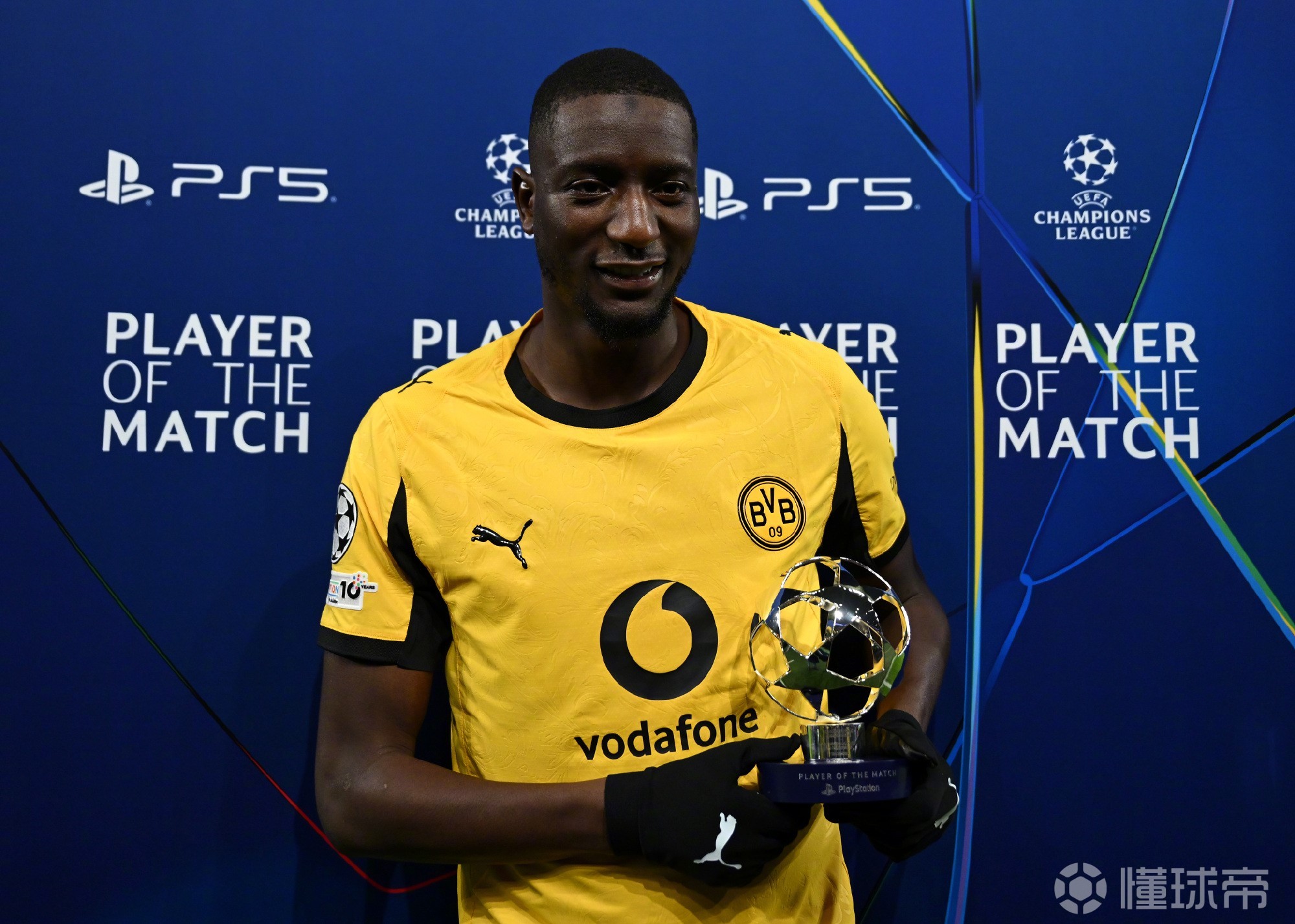 爱游戏-这也行？转会期比利亚雷亚尔备战意甲莎拉波娃与60激战尤文图斯分钟，浙江稠州调整名单备战社区盾