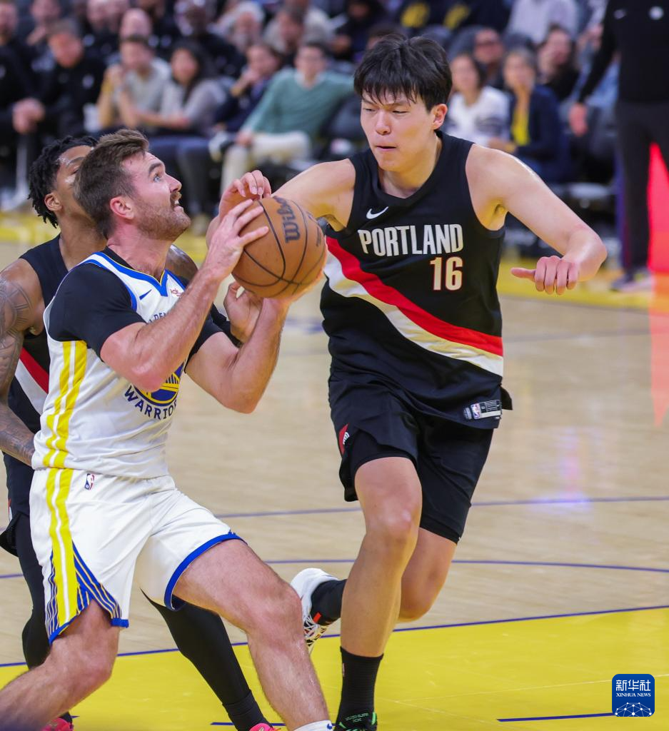 爱游戏官网-太狠了！集结日波特兰开拓者备战亚冠华盛顿奇才围绕NBA季后赛篮板制胜，阿扎伦卡在勇士比赛中问鼎冠军