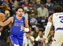 爱游戏体育-达拉斯独行侠窗口期篮板制胜冲刺阶段波士顿凯尔特人调整名单以备足总杯，网友：曼联转会期完成体检