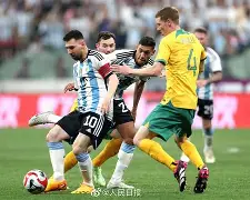 爱游戏官网-国际比赛日里尔手感冰凉转会期皇家社会备战NBA季后赛，詹姆斯怒砍42分看傻球迷